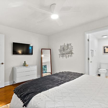 Private Uptown Flat - Walk To Nights Of Lights! Leilighet St. Augustine Eksteriør bilde